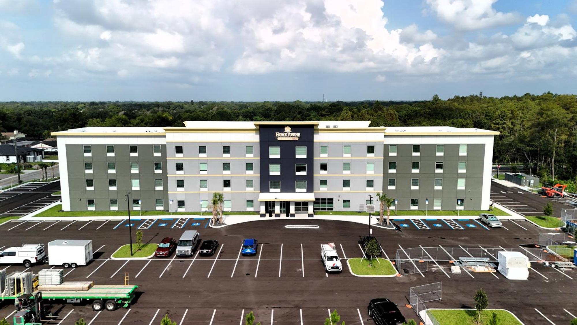 Hometowne Studios By Red Roof Tampa - Airport West Chase Exterior foto